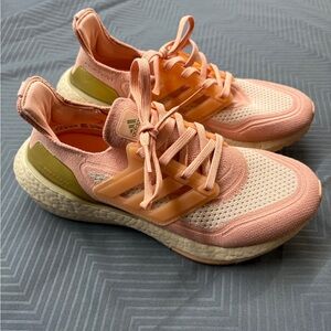 Adidas Women's Ultraboost 21 running shoes Ambient Blush Size US 7